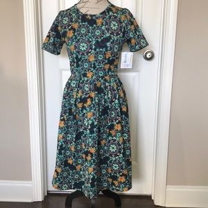 NWT LuLaRoe Amelia Medium